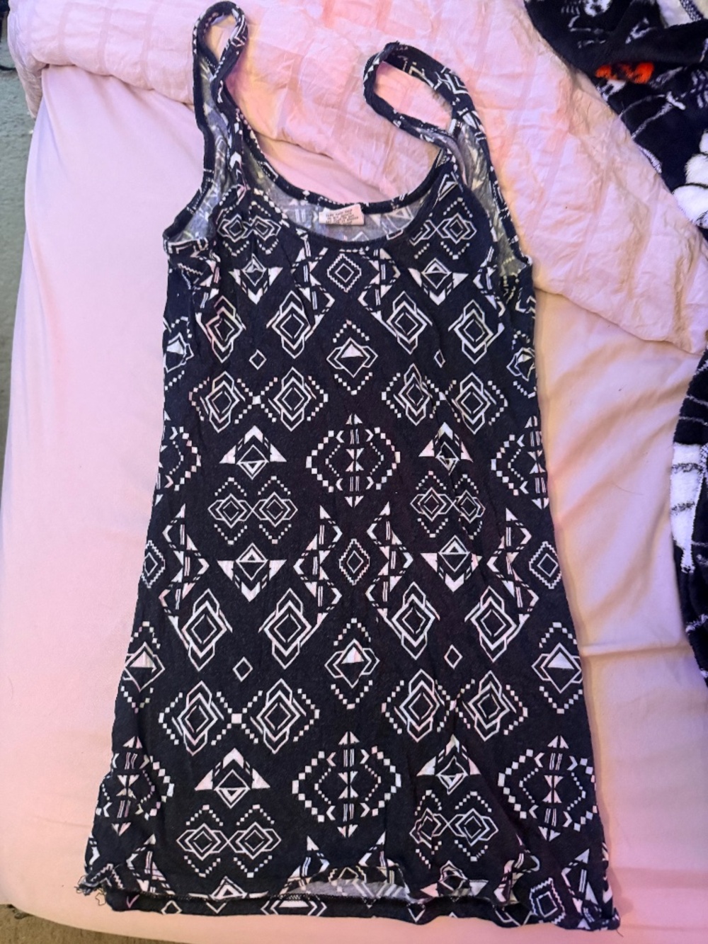 Essentials by Full Tilt Aztec Tribal Print Tank Top Small